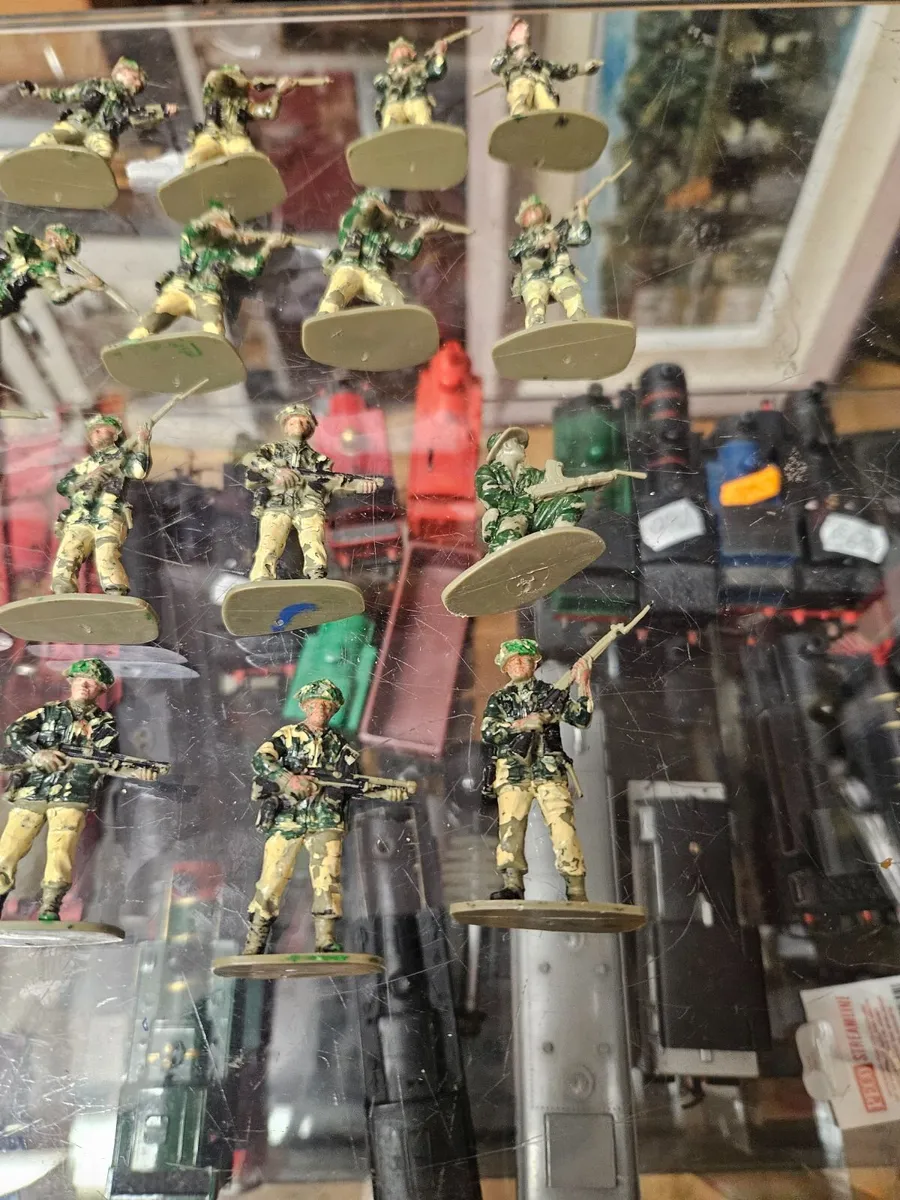 Airfix British WW2 Paratroopers - Image 1
