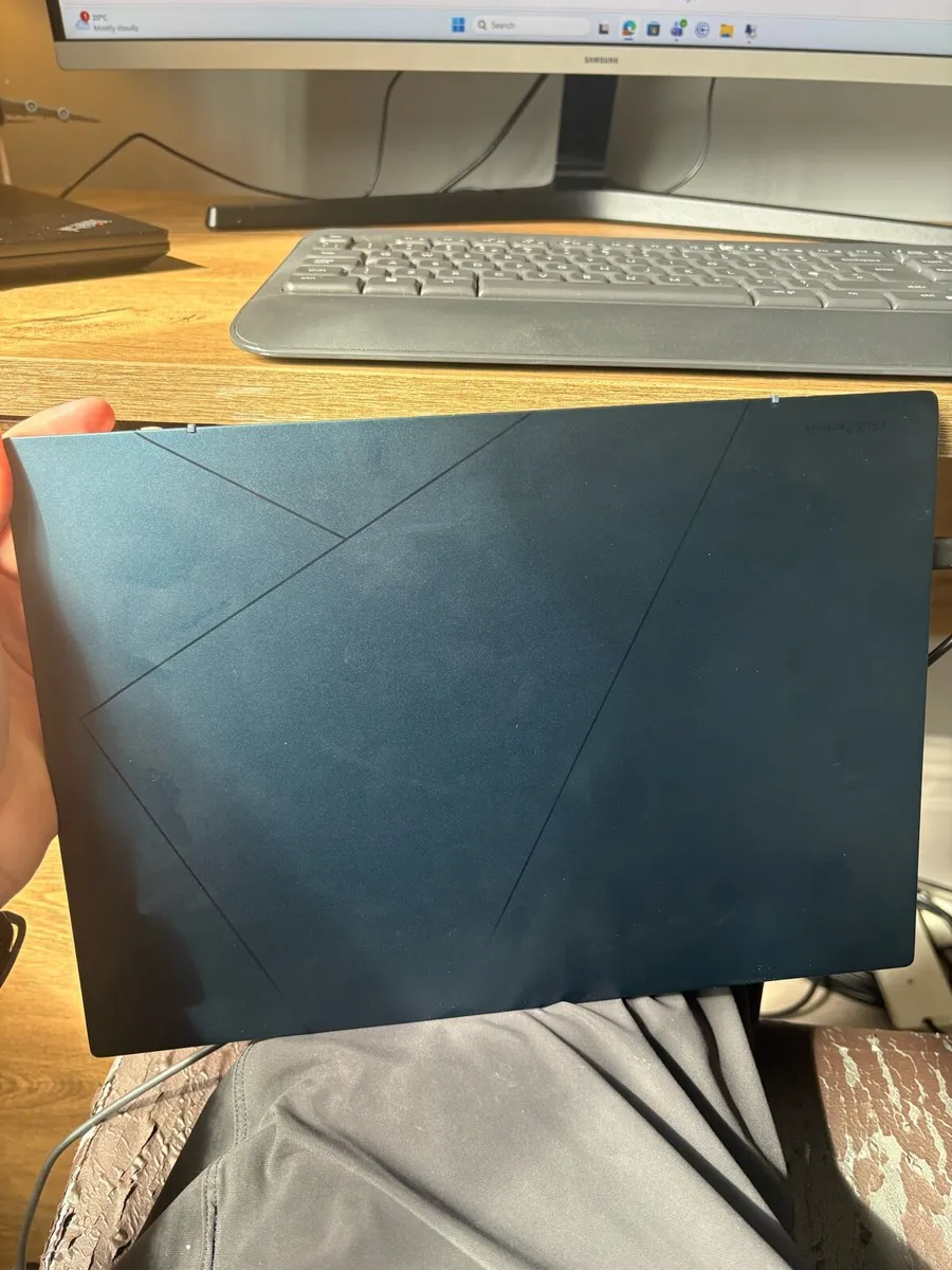Asus Zenbook S 13  512GB Inch as new - Image 2