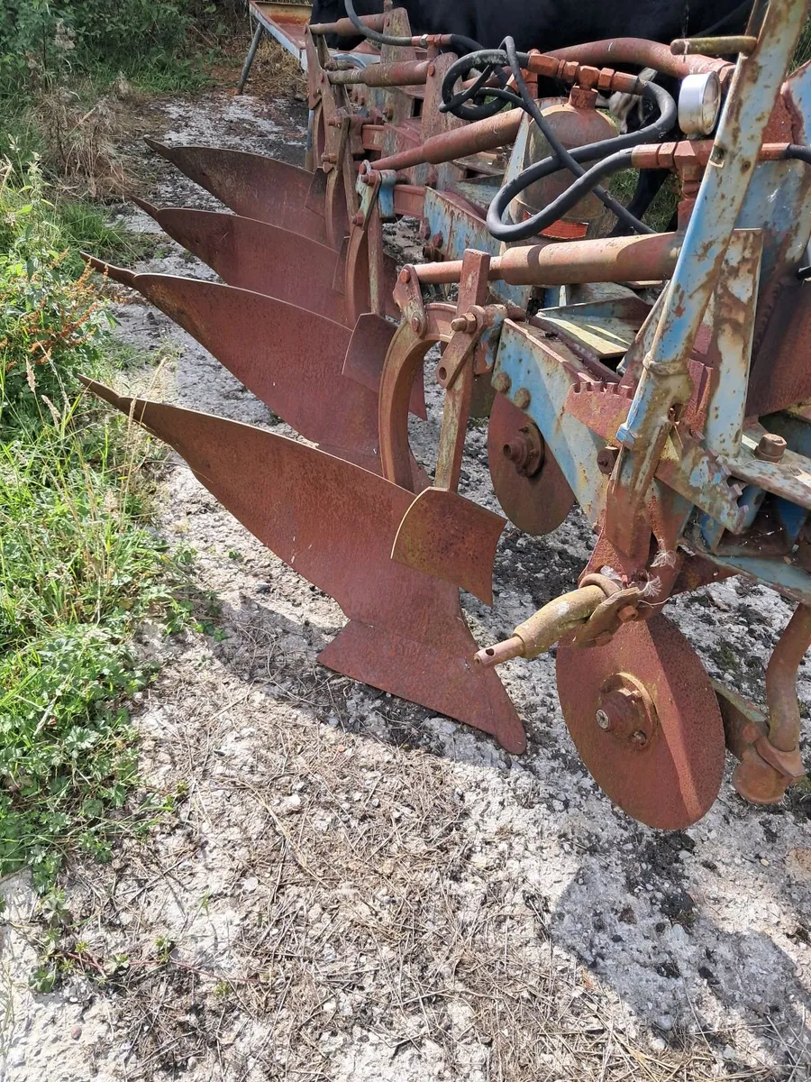 4 furrow plough - Image 2