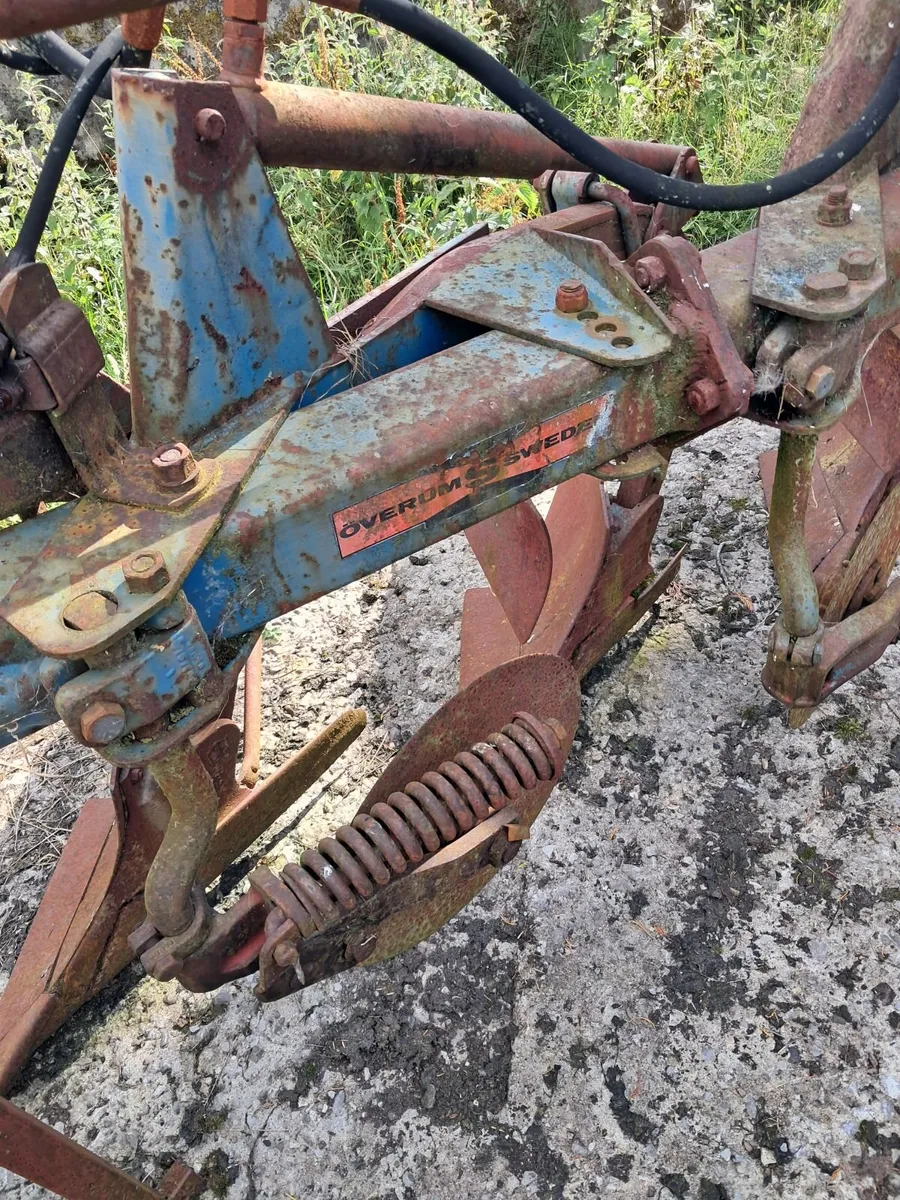 4 furrow plough - Image 1