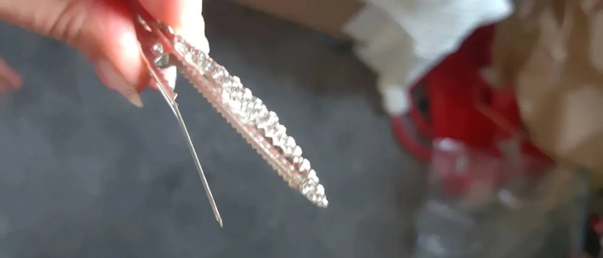 Leaf shape hair accessory - Image 4