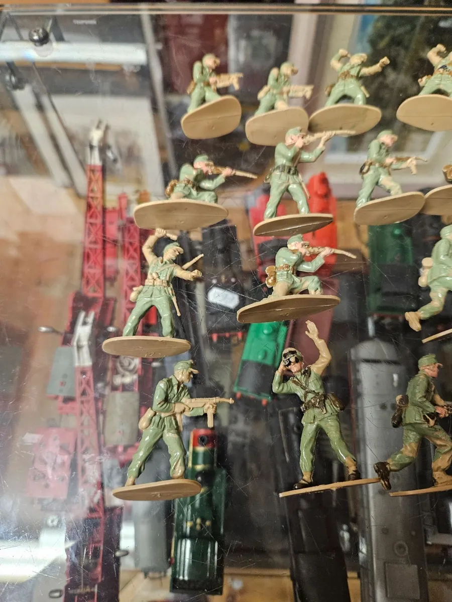 Airfix German WW2 Africa Korp Soldiers - Image 2