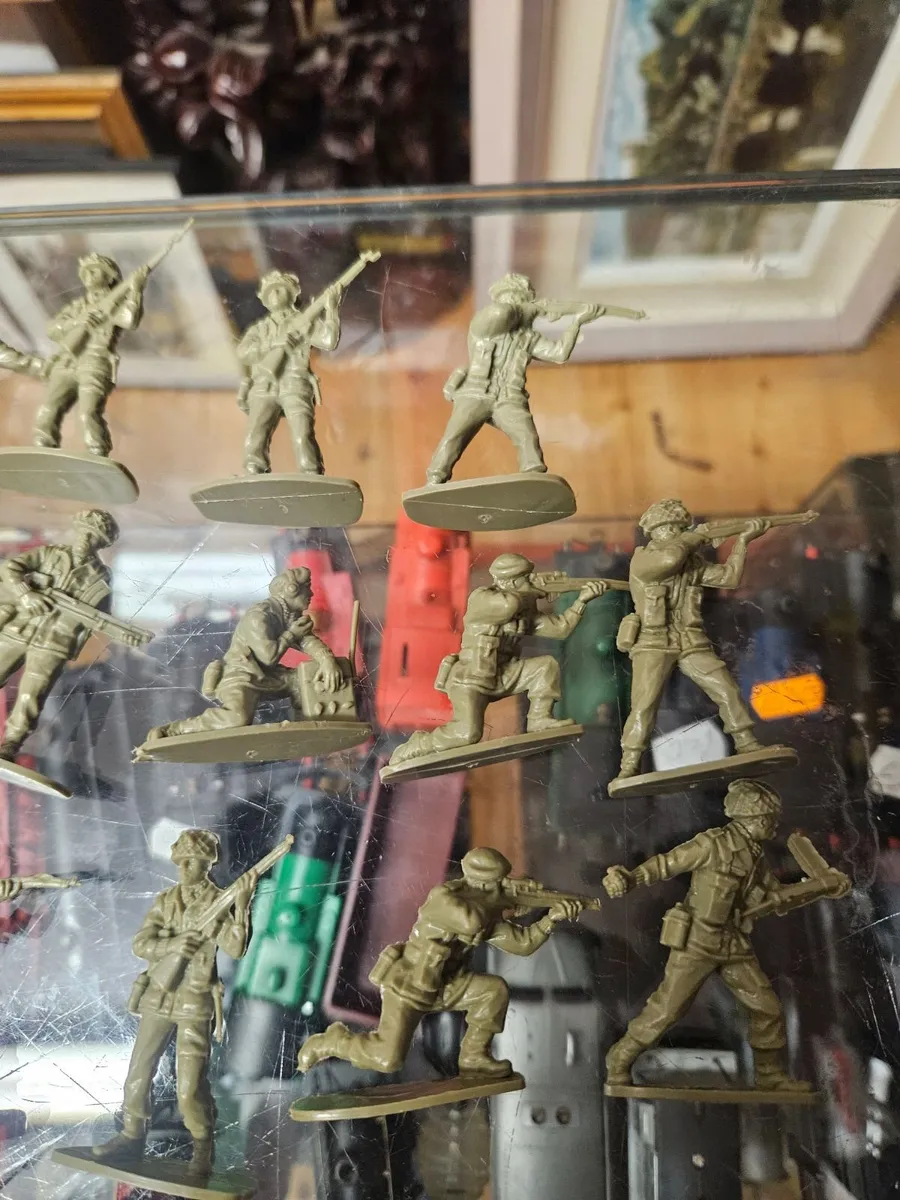 Airfix British WW2 Paratroopers - Image 3