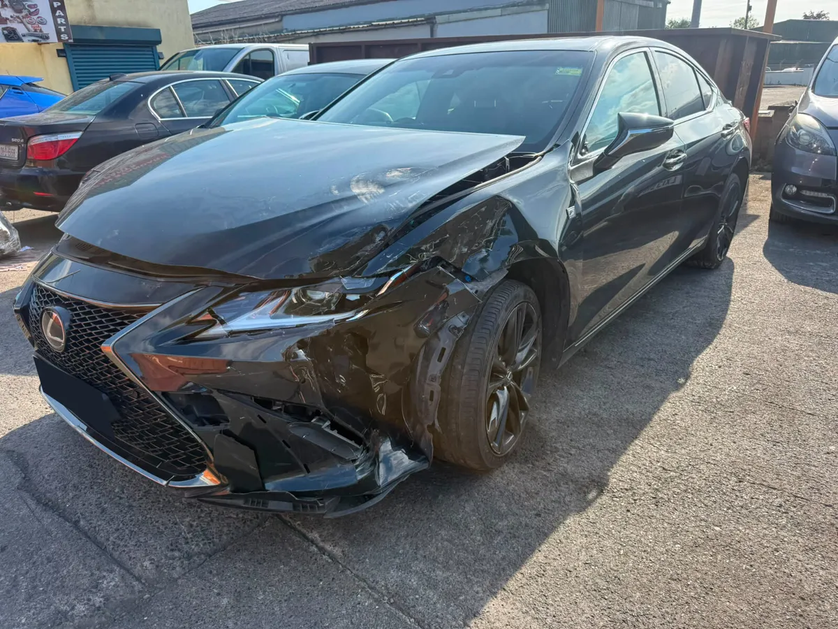 2022 LEXUS ES  300H F 2.5 HYBRID FOR BREAKING! - Image 4