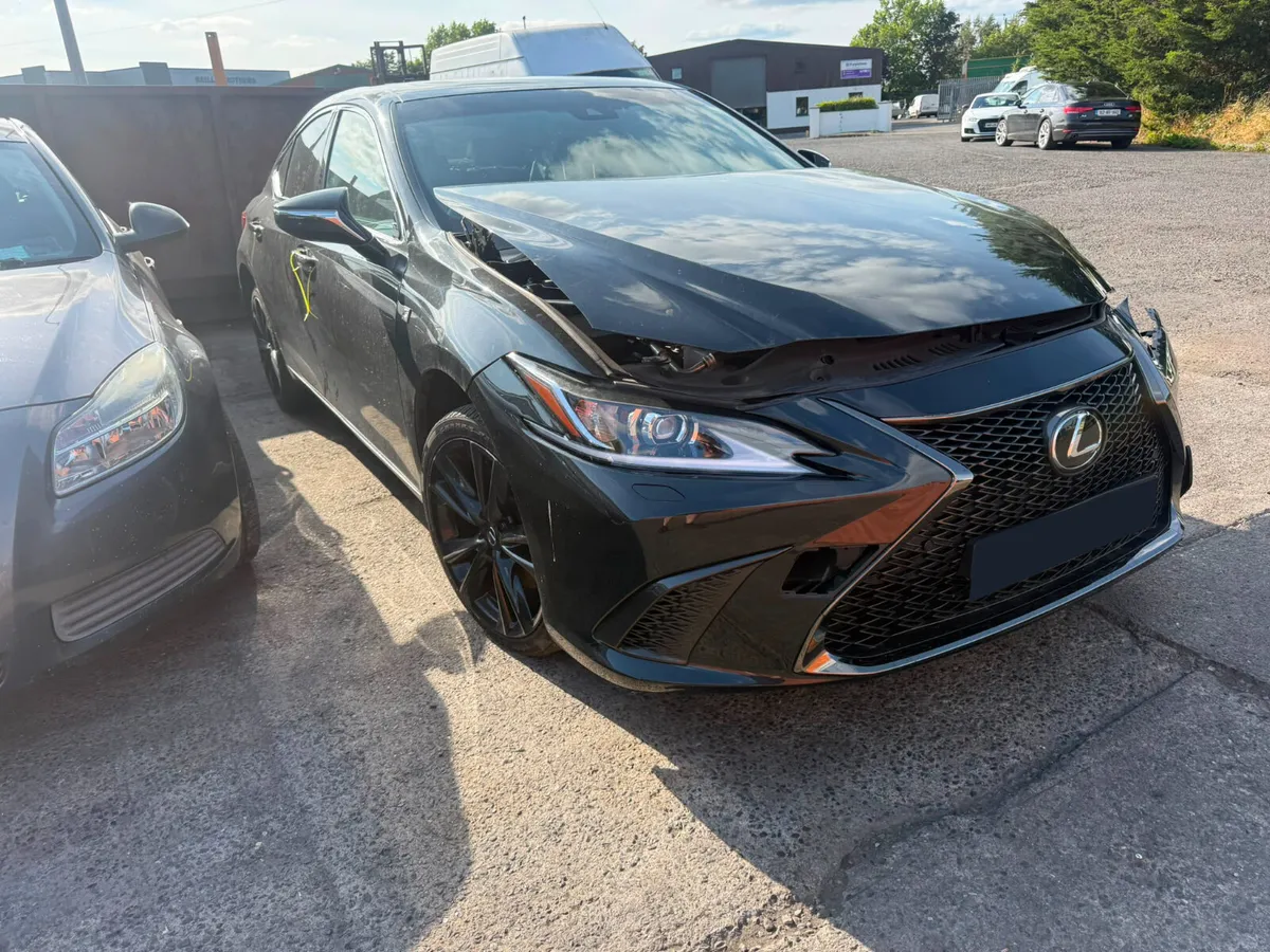 2022 LEXUS ES  300H F 2.5 HYBRID FOR BREAKING! - Image 1
