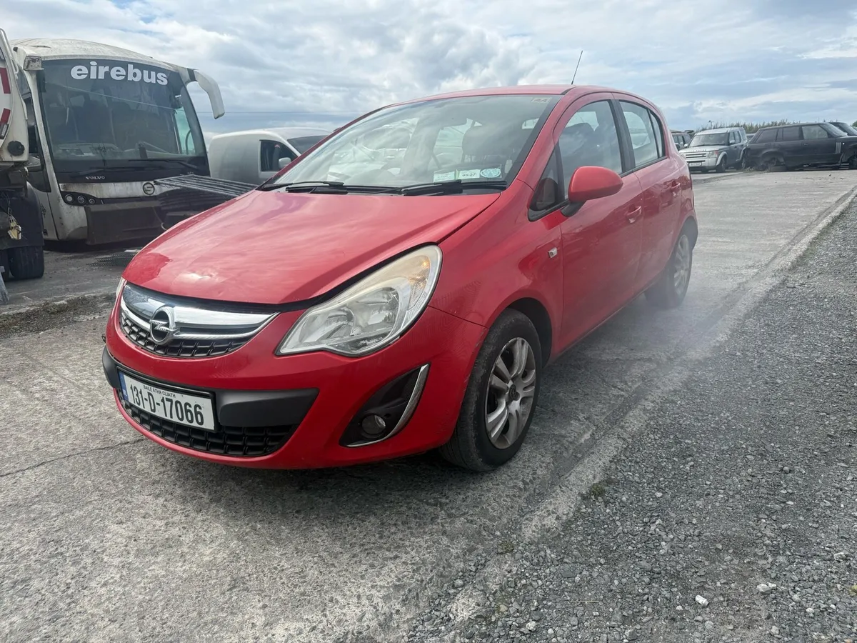 2013 Opel Corsa 1.3cdti DAMAGE REPAIRABLE - Image 2