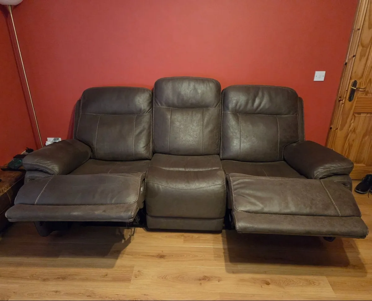 Couch - Image 3