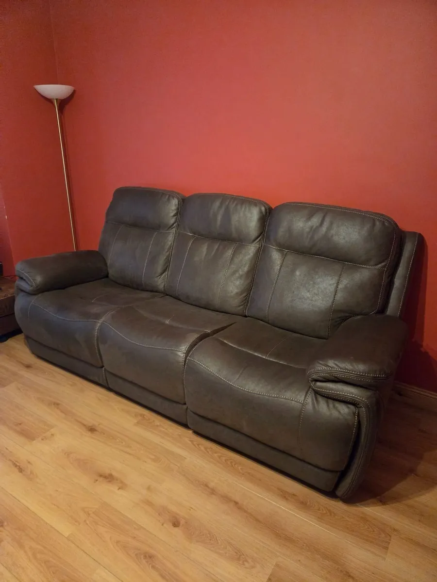 Couch - Image 2