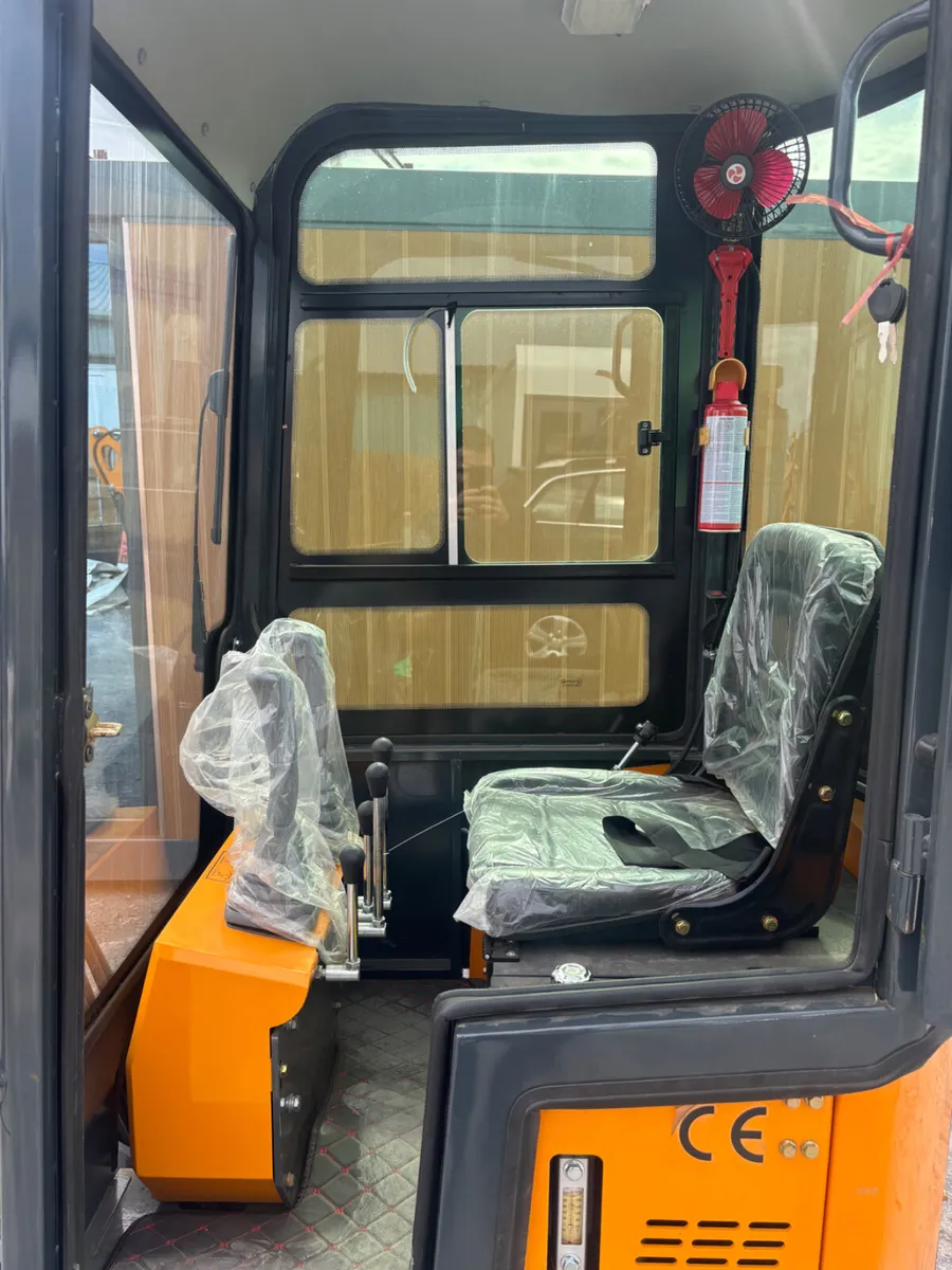 1 ton mini digger new - Image 3