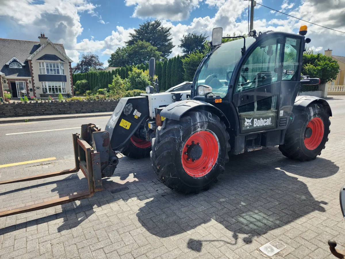 Bobcat TL38.70HF telescopic loader - Image 3