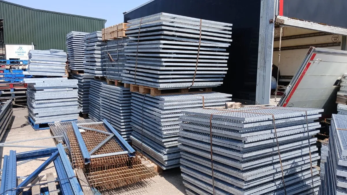 Galvanised Flow Forge Grated Walkway Panels (Many - Image 4
