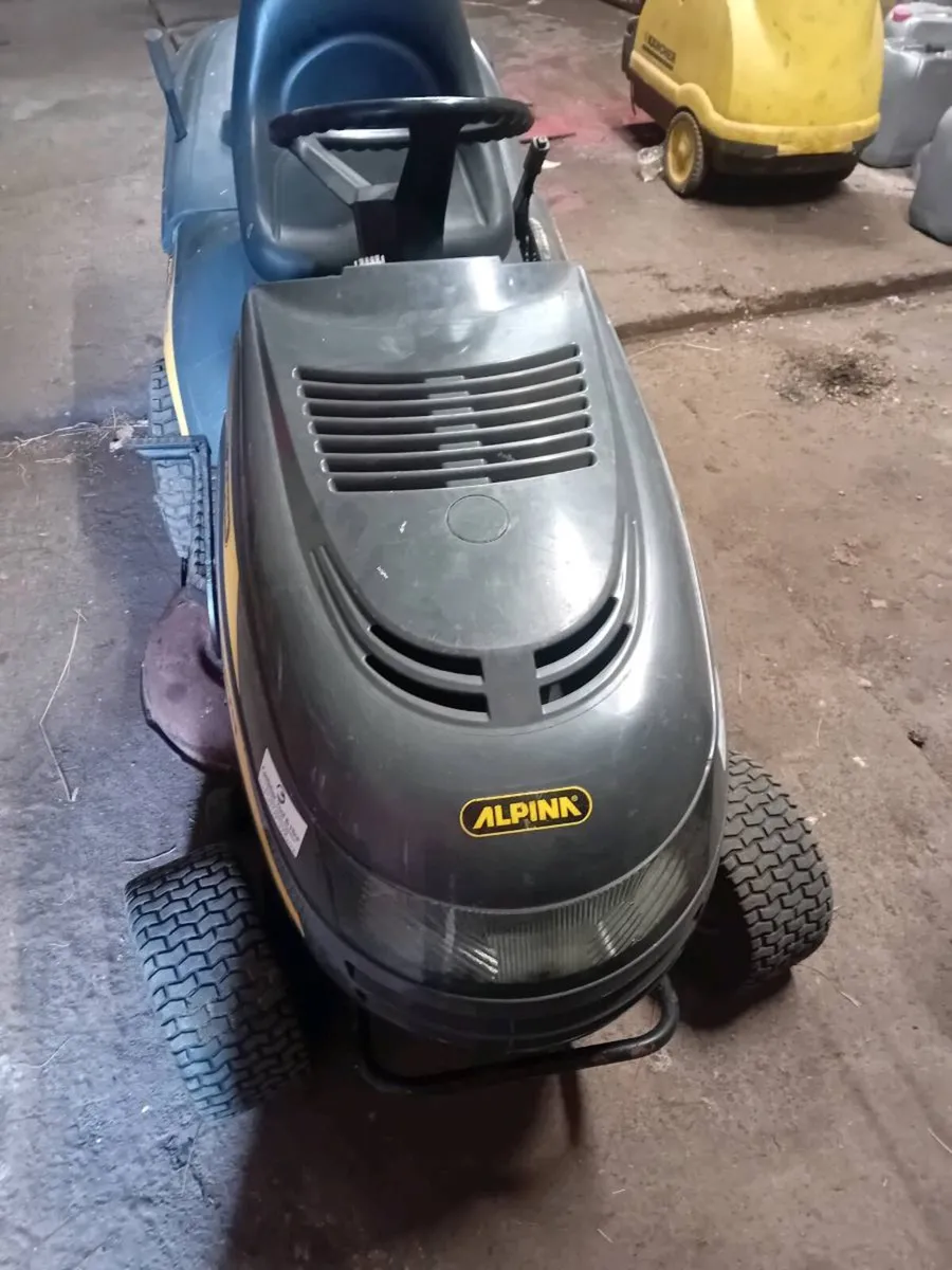 Tractor lawn mower - Image 2