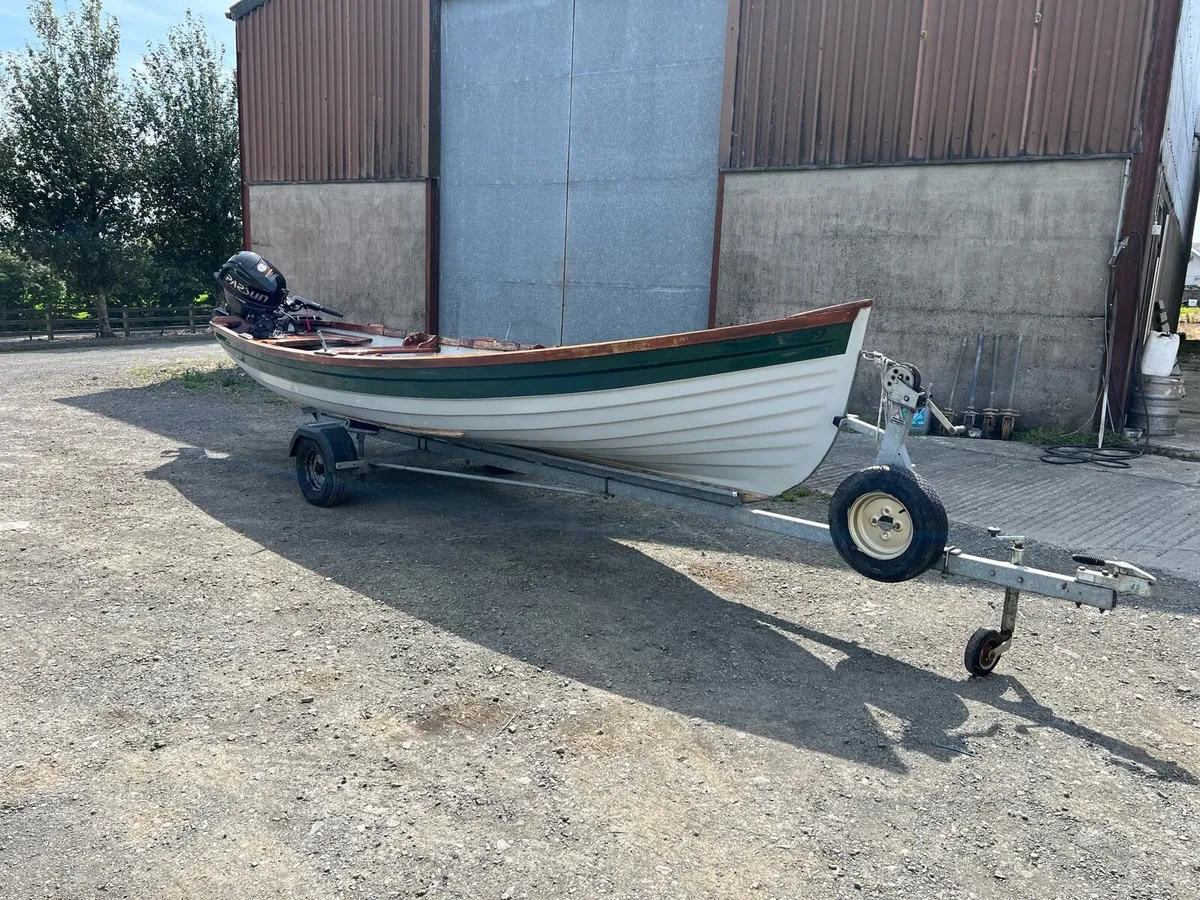 Fibreglass boat and trailer - Image 2