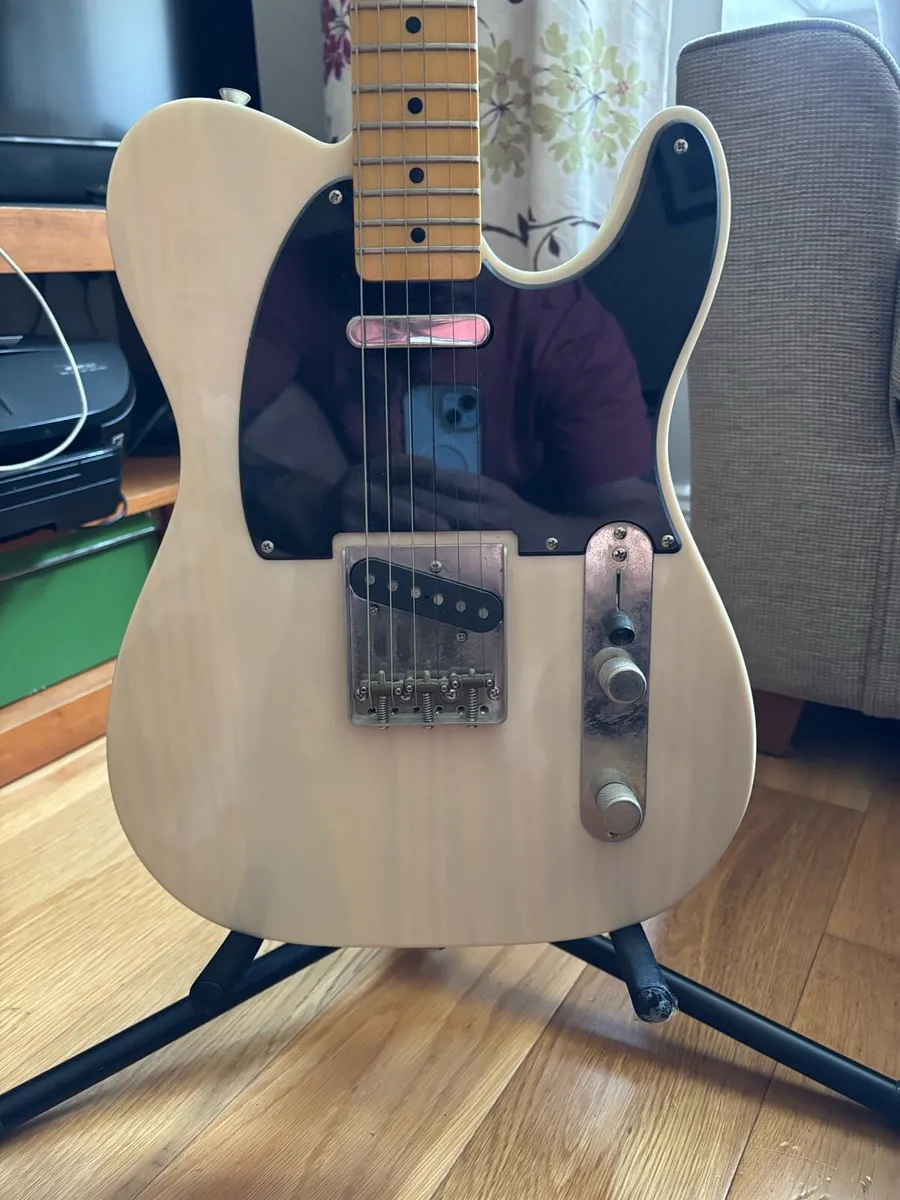 Squire Classic Vibe Telecaster w/ 50W Boss Katana - Image 2