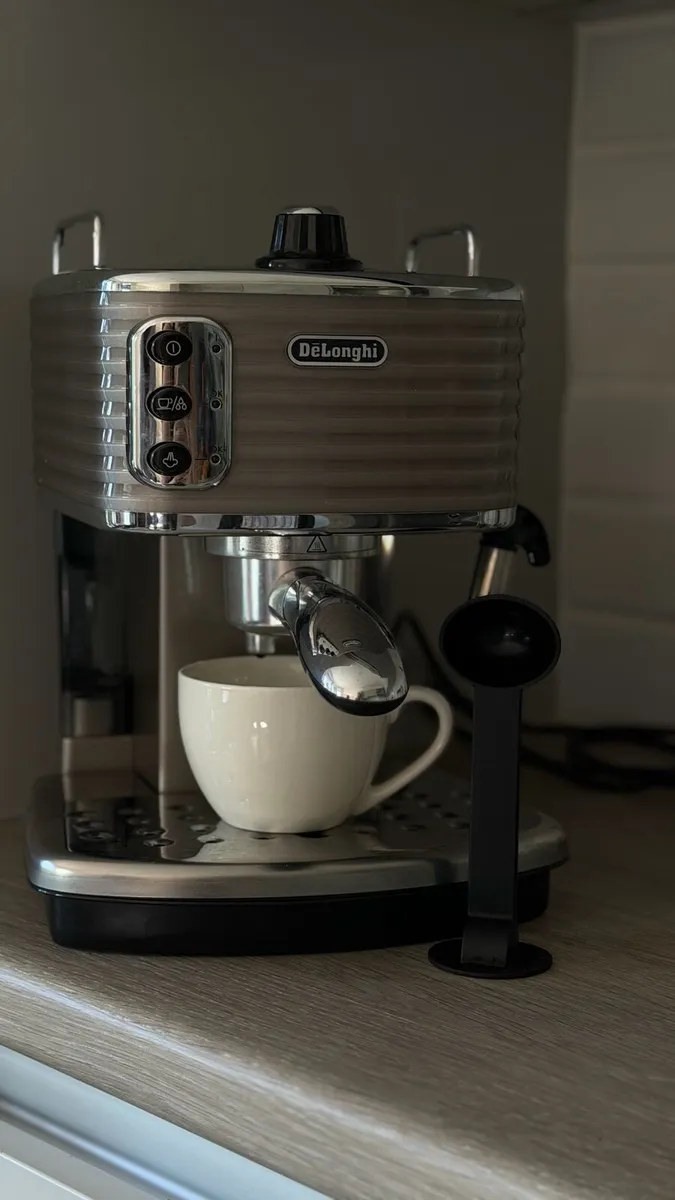 Delonghi coffee machine