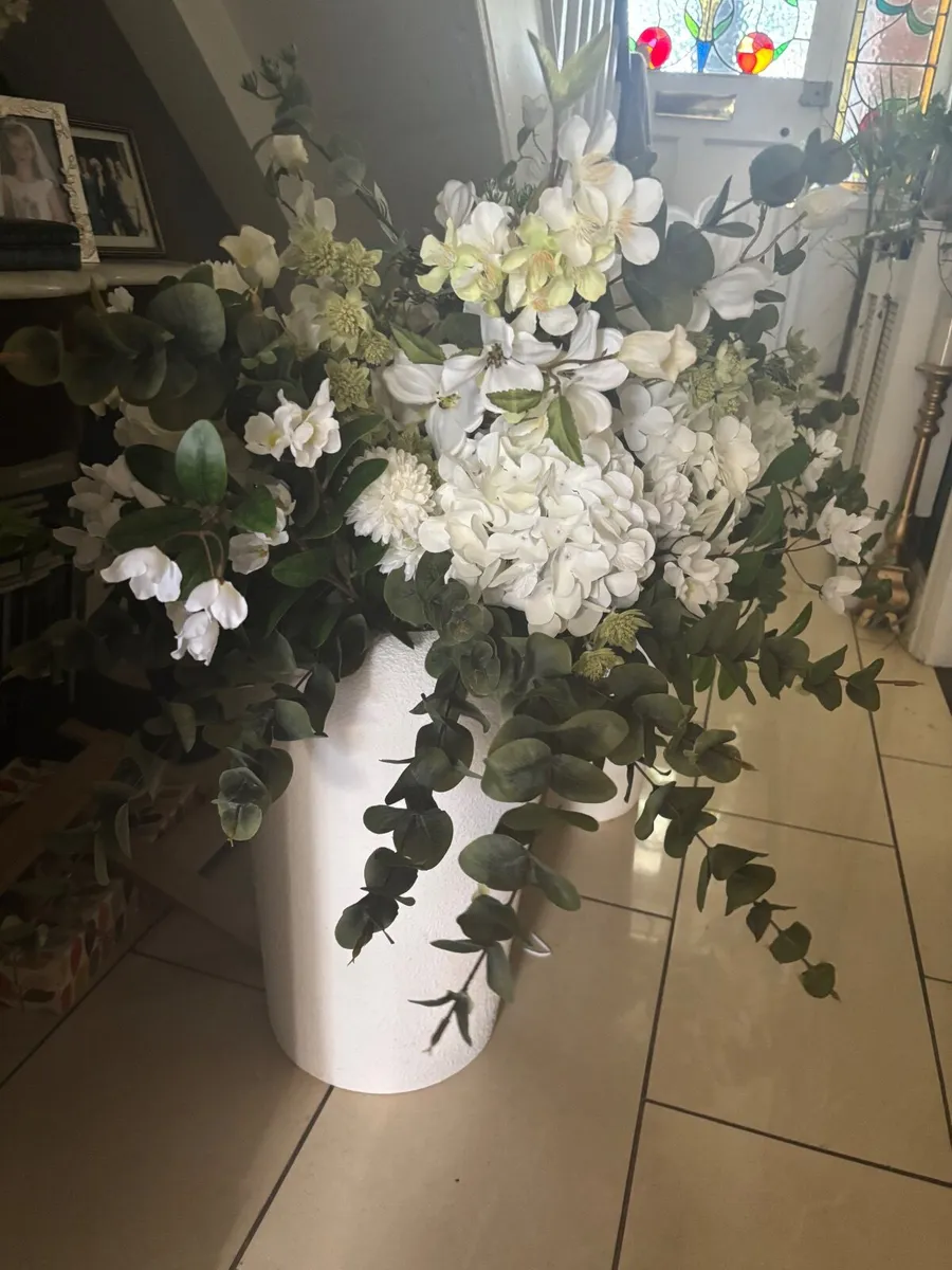2 Faux floral arrangements - Image 3