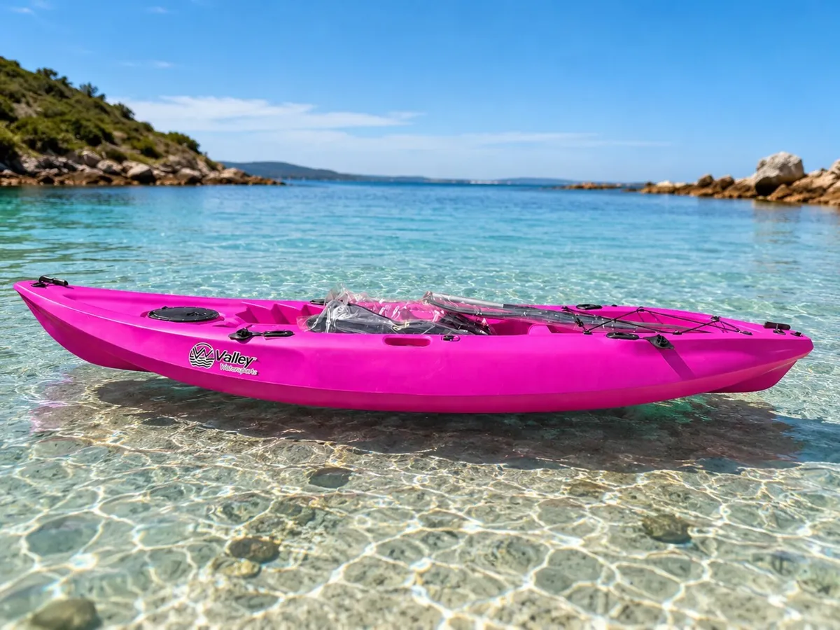 End of summer clearance kayaks - Image 1