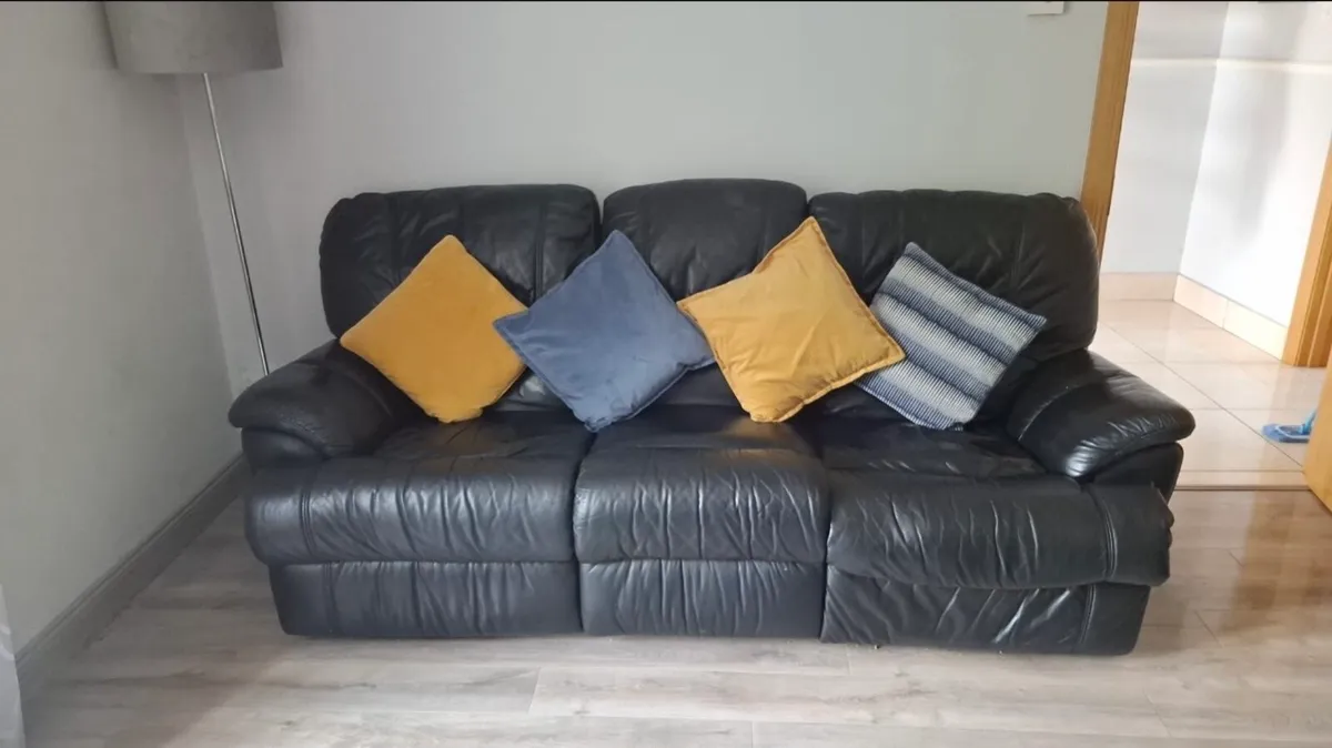 Leather 3 & 2 seater recliner sofa - Image 1