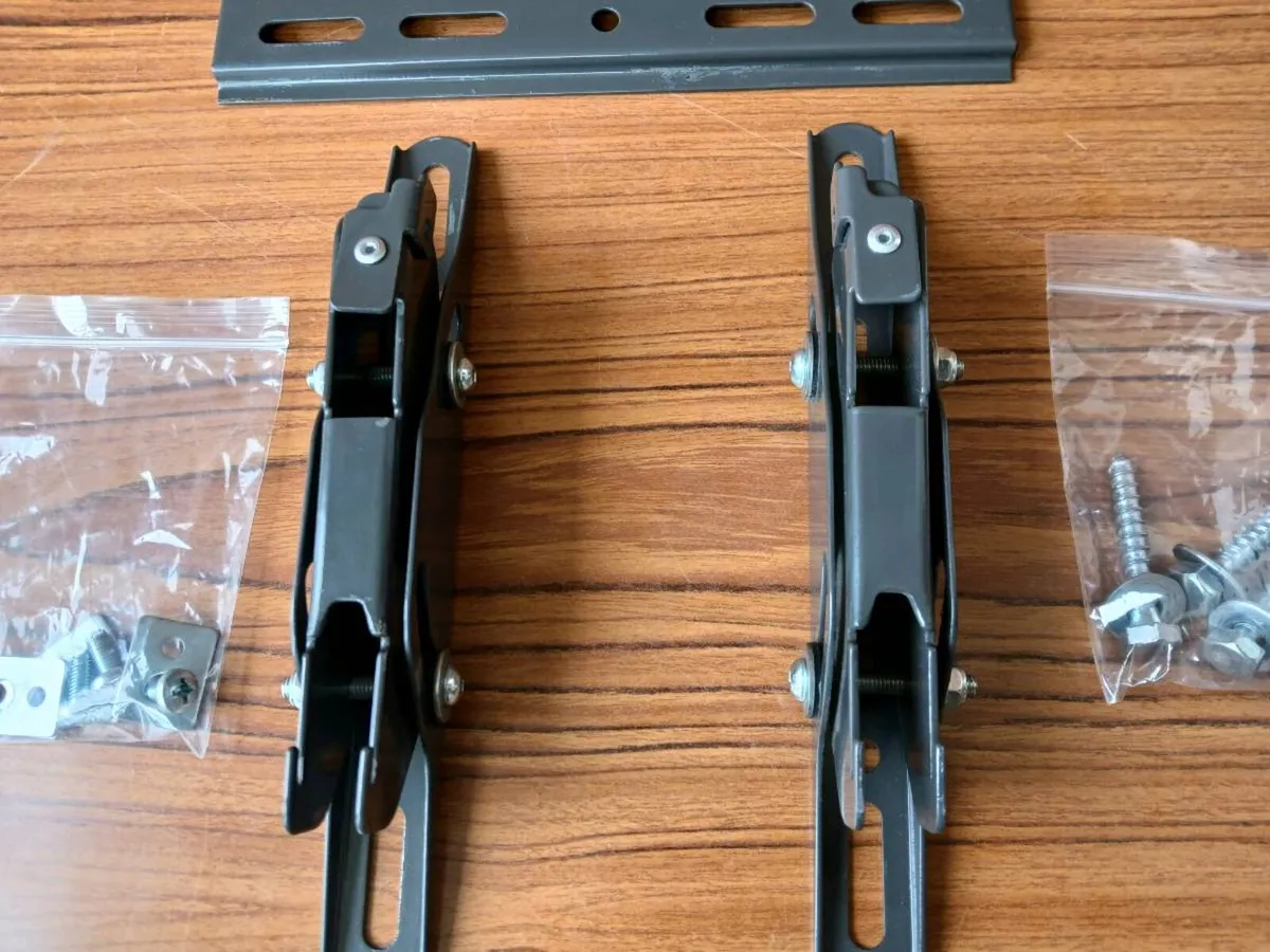 New tv wall mount with screws. - Image 2
