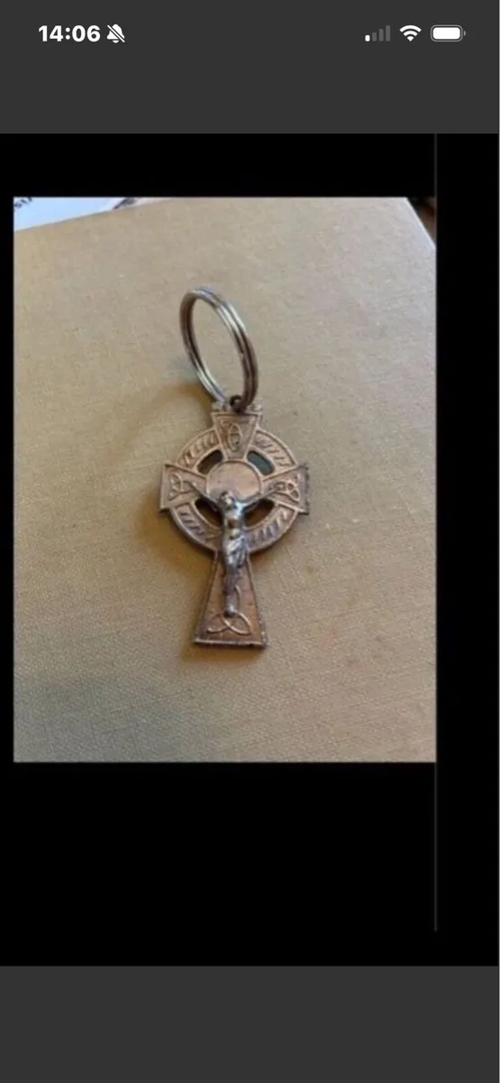 Rare ‘Erin’ Crucifix Key Ring - Image 1