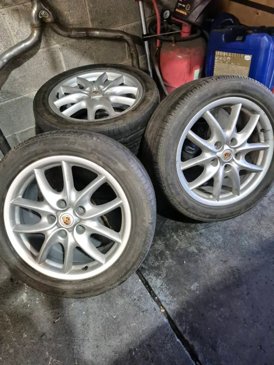 Porche cayenne alloy wheels - Image 1