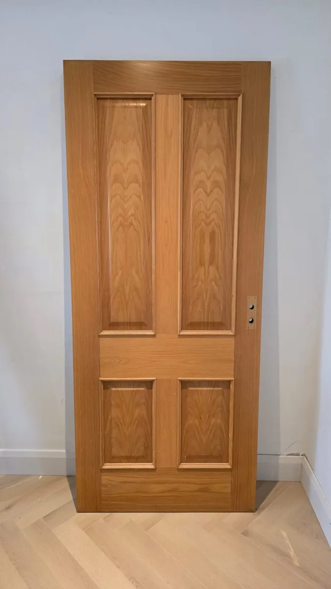 FREE Solid oak door and hinges - Image 1