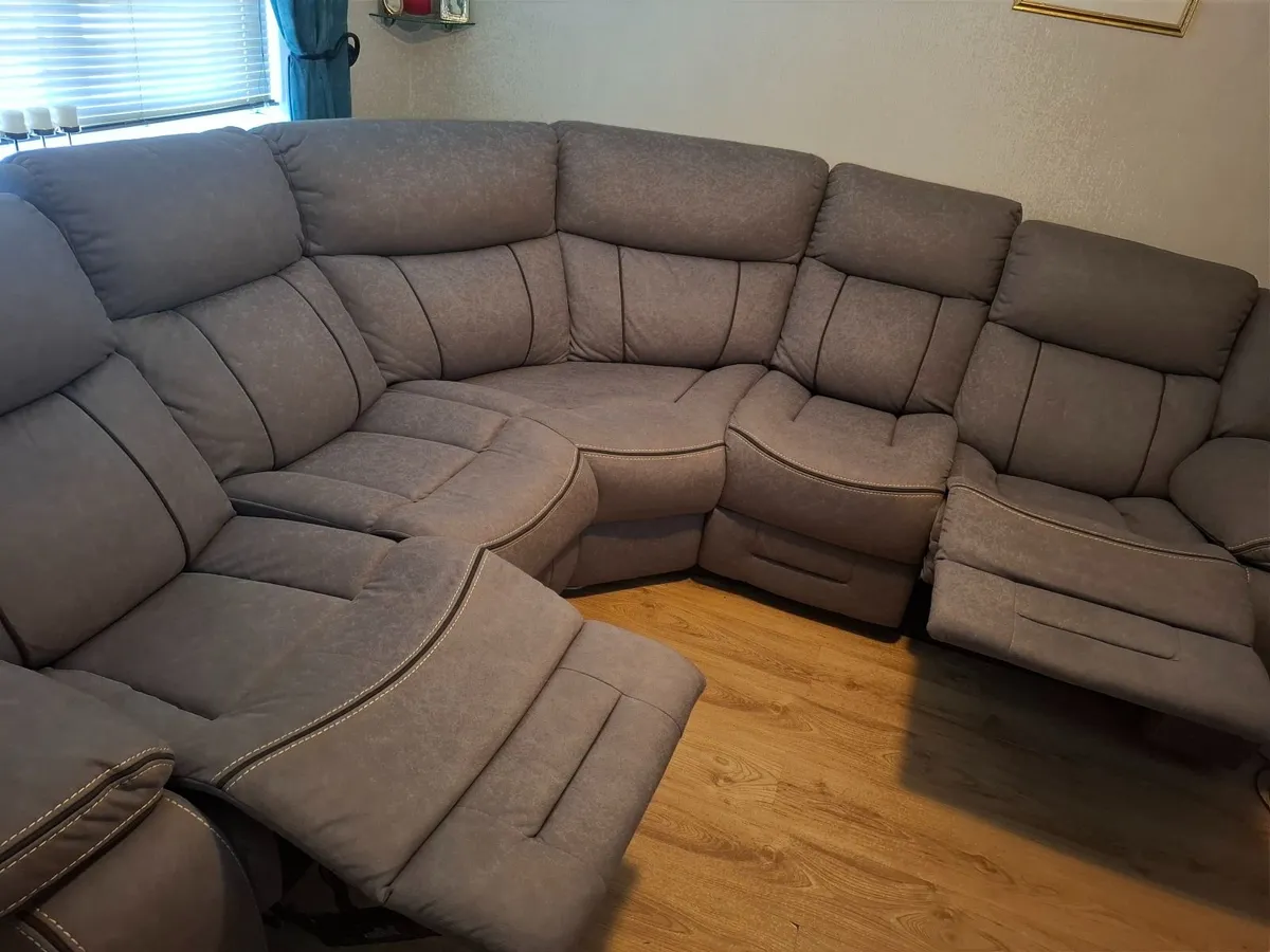 Corner Suite - Image 4