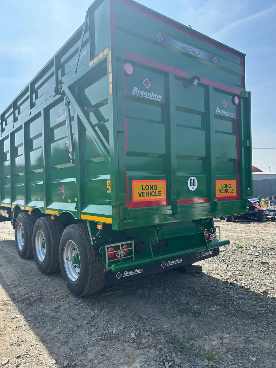 New 24 foot Broughan Grain and Silage Trailer - Image 4