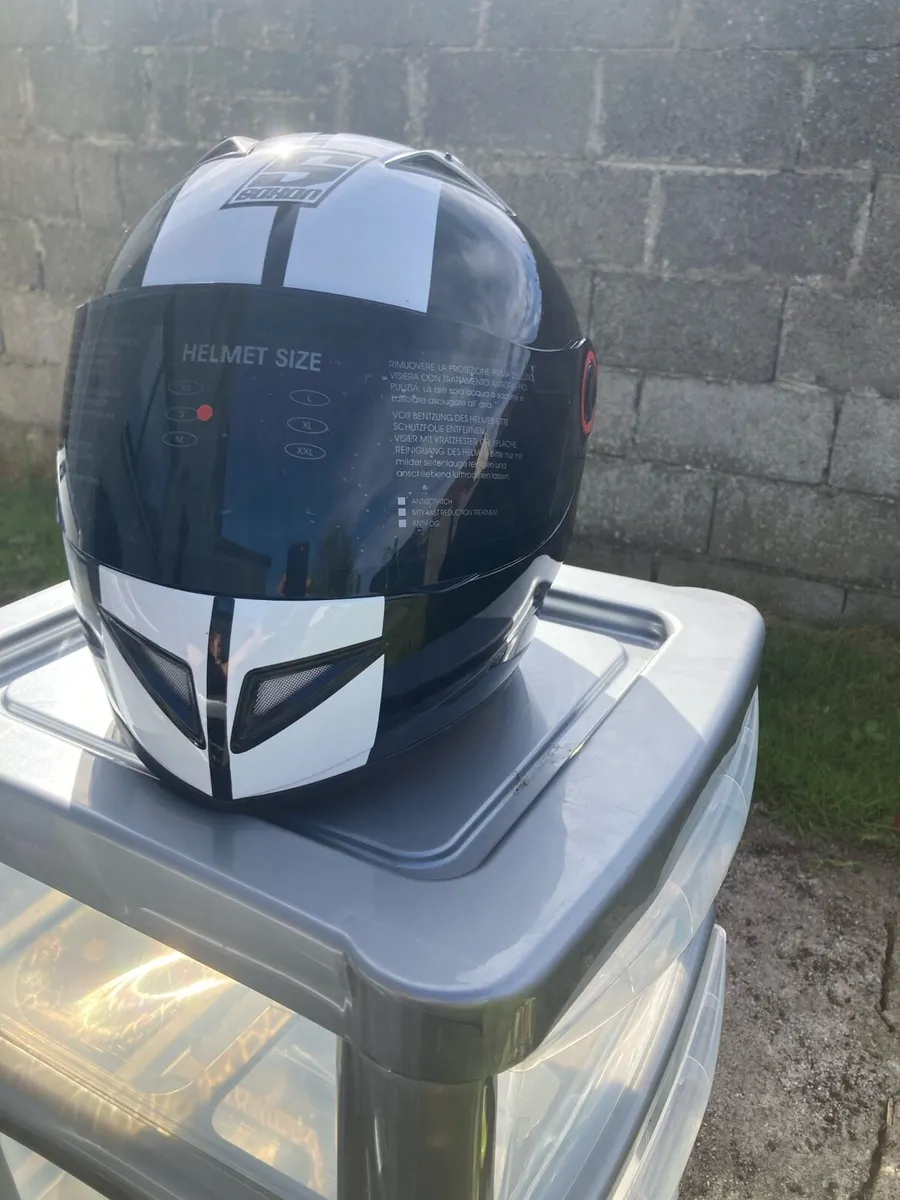 Soxon Motorbike Helmet - size S, unused - Image 2