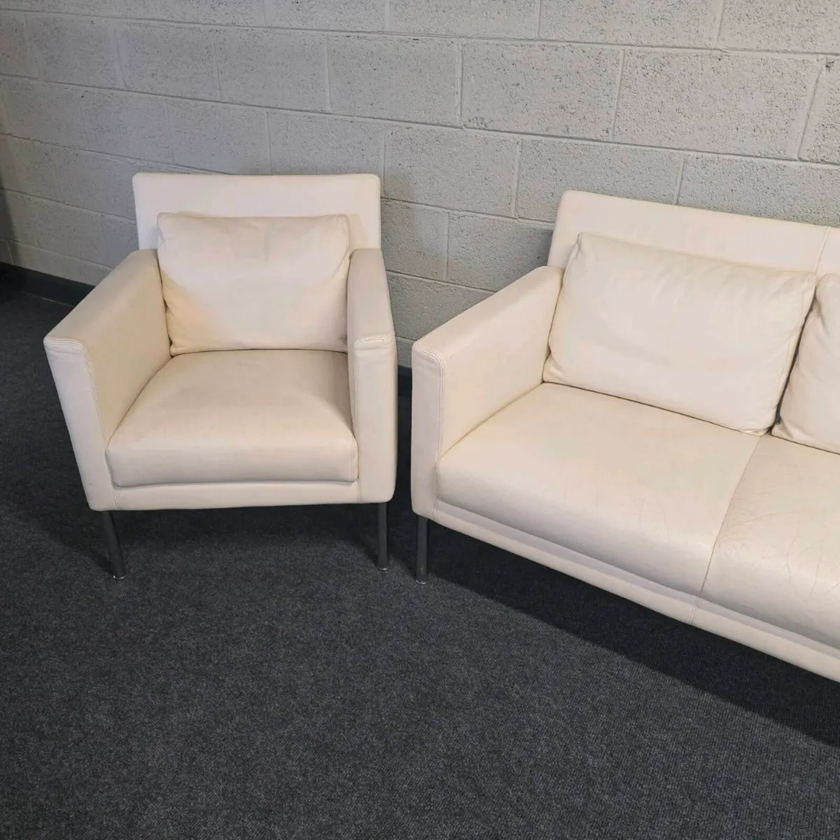 Walter knoll Jason suite in white - Image 2