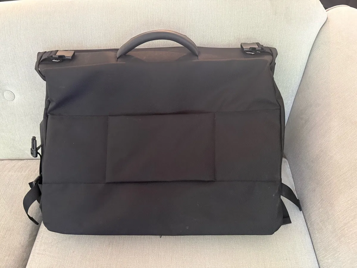 Samsonite Pro DLX6 Tri Fold Garment Bag - Image 3