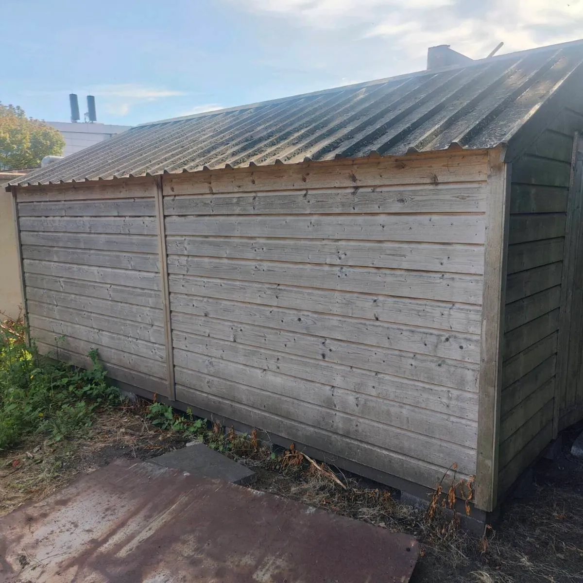 Wooden shed + steel doors - Image 2