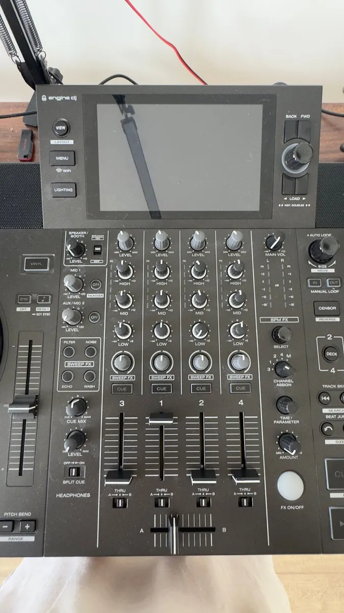 Denon DJ SC Live 4 Standalone + Decksaver - Image 2