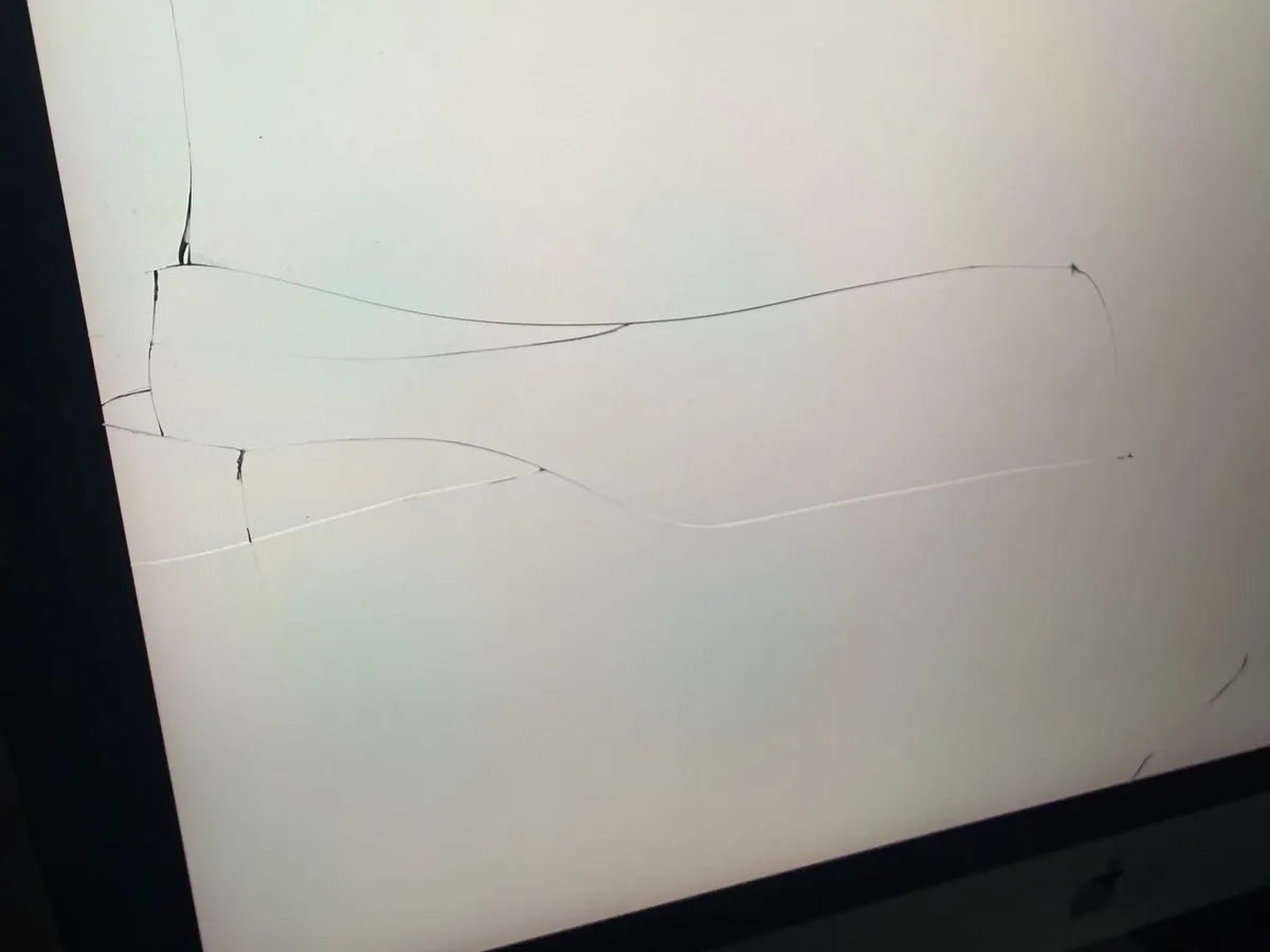 iMac 2020 - i9 - 64gb - 512gb - Cracked Screen - Image 2