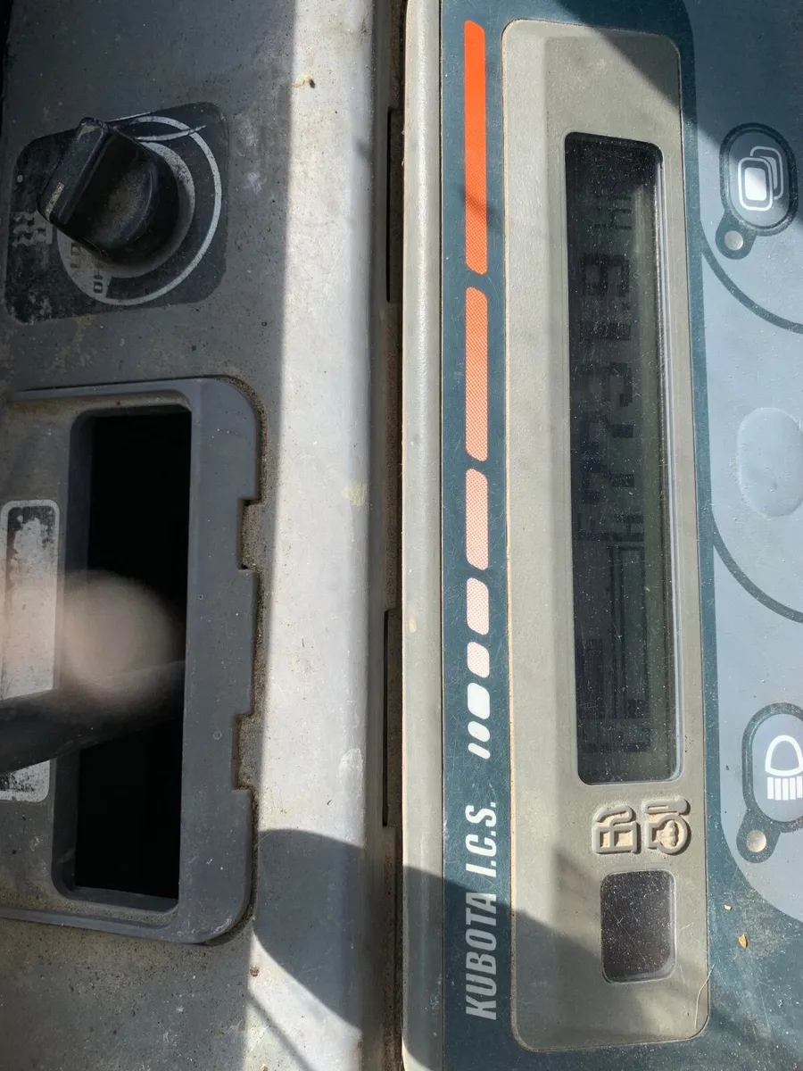 Kuboto 61.3 excavator - Image 3