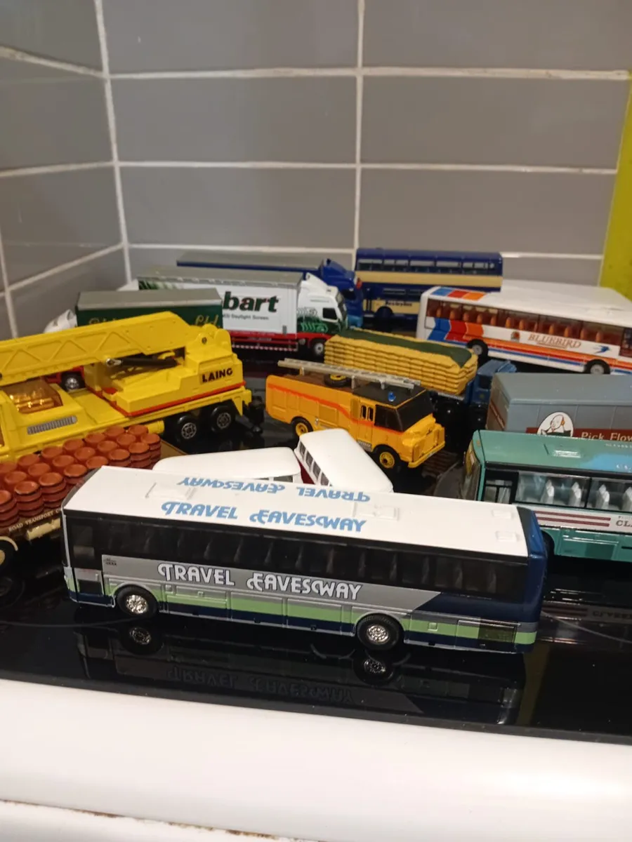 Antiques and collectables - Image 2