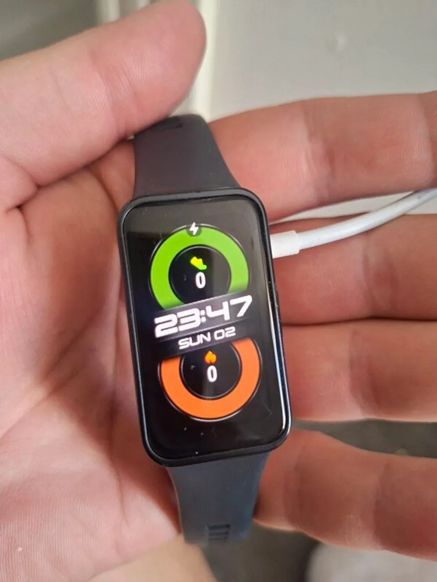 Smart Watch Huawei Slim 45 Euro - Image 1
