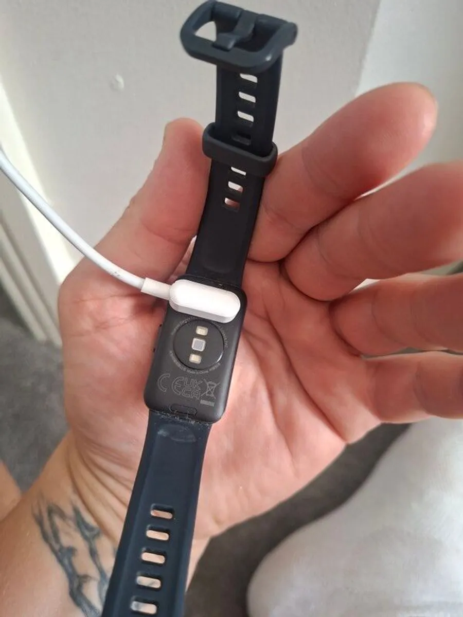 Smart Watch Huawei Slim 45 Euro - Image 3
