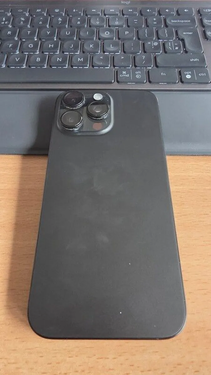 iPhone 16 Pro Max 256gb - Titanium Black - Image 2