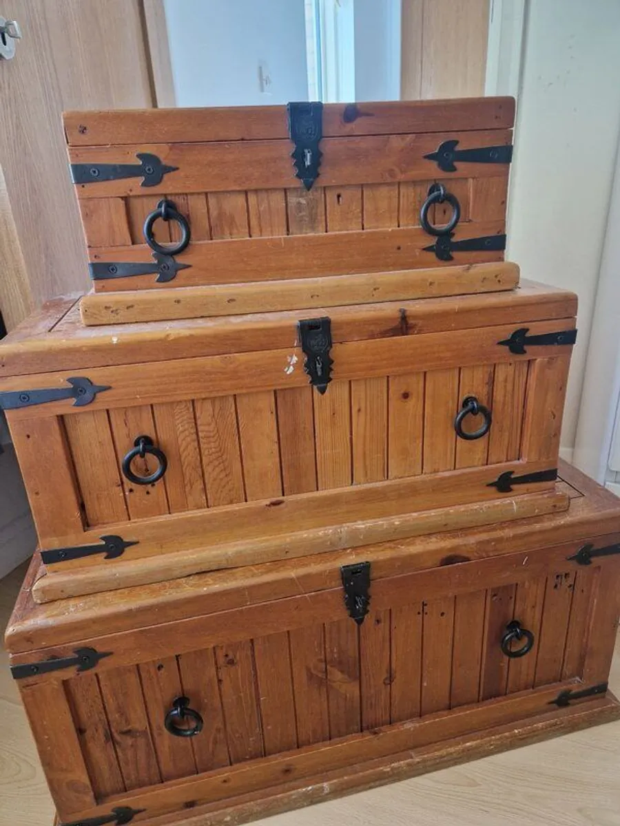 Set of solid pine chest box - Image 1