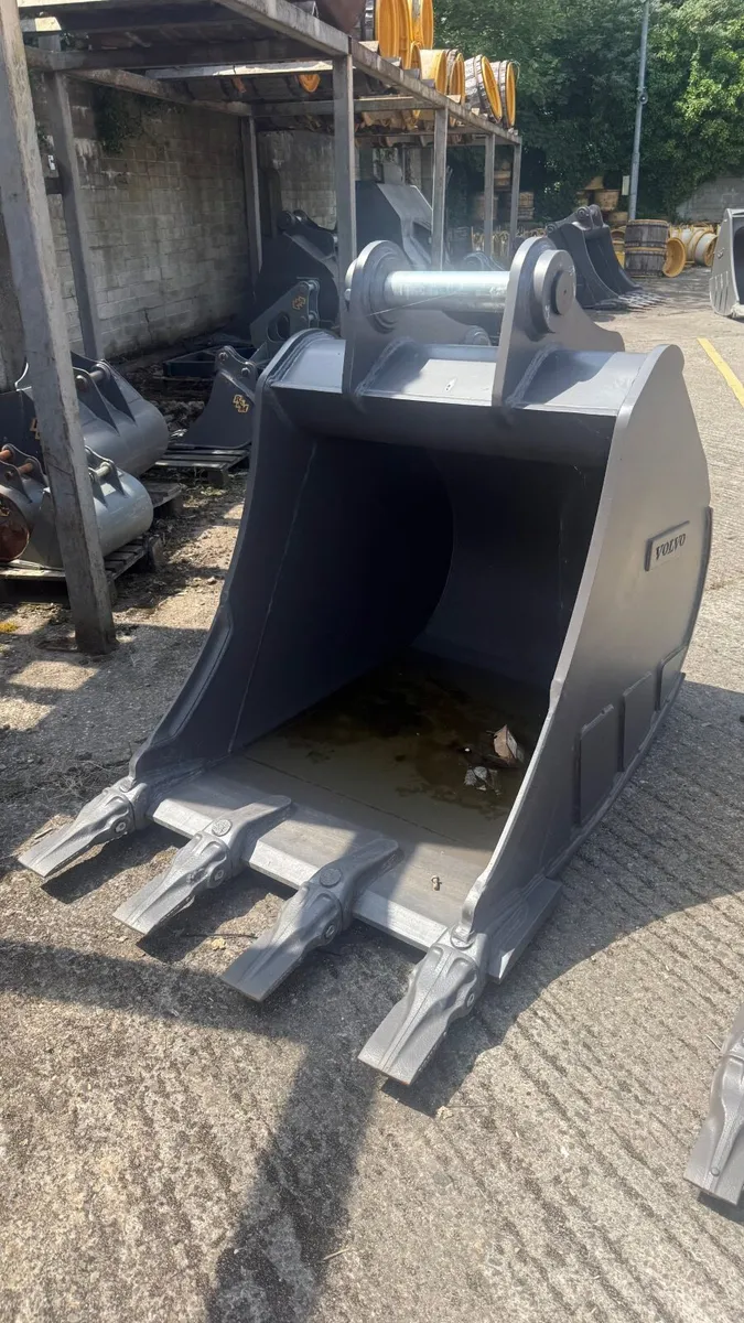 Volvo Digging Bucket – 0.92m³ - Image 1