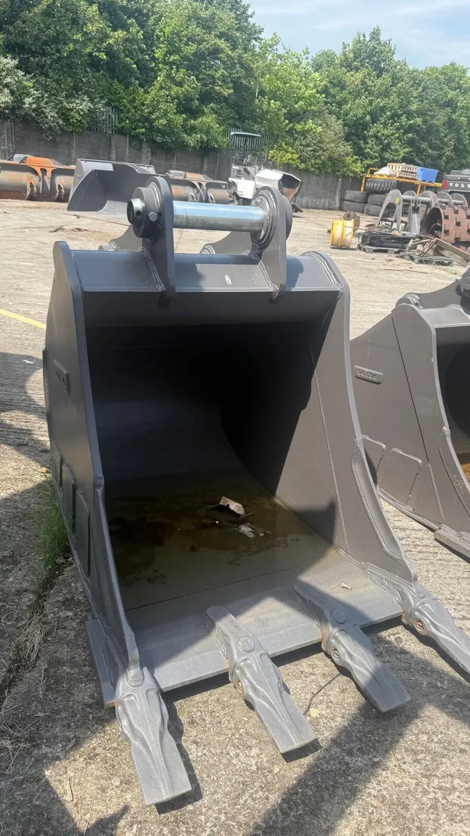 Volvo Digging Bucket – 0.92m³ - Image 3