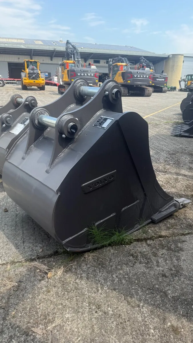 Volvo Digging Bucket – 0.92m³ - Image 4