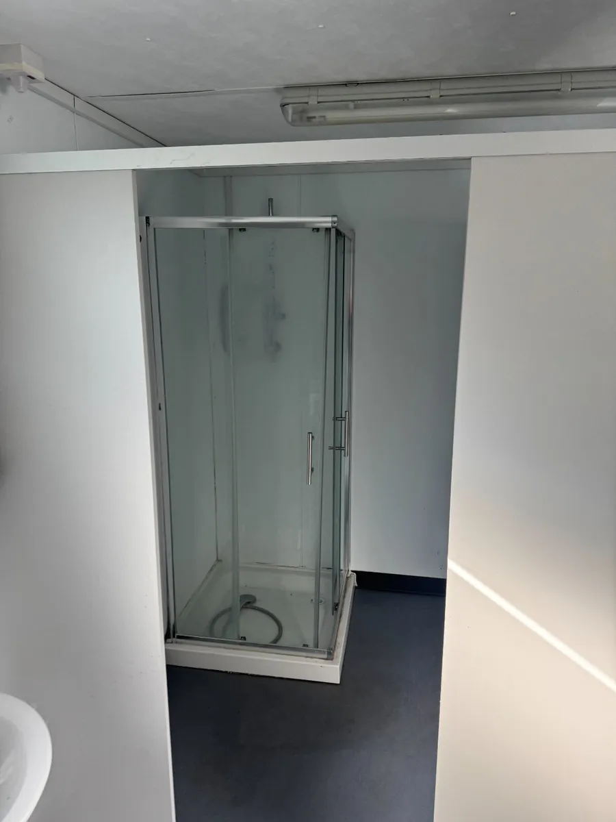 2016 Toilet & Shower Block  3 Toilets/2 Showers - Image 2