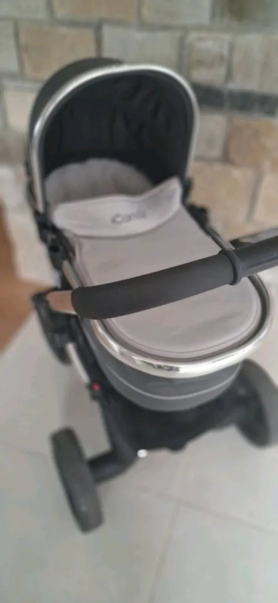 Icandy Peach travel system and buggy board - Image 3