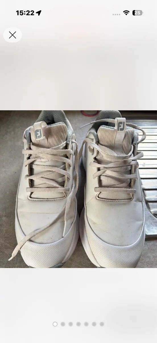 Golf shoes - Image 1