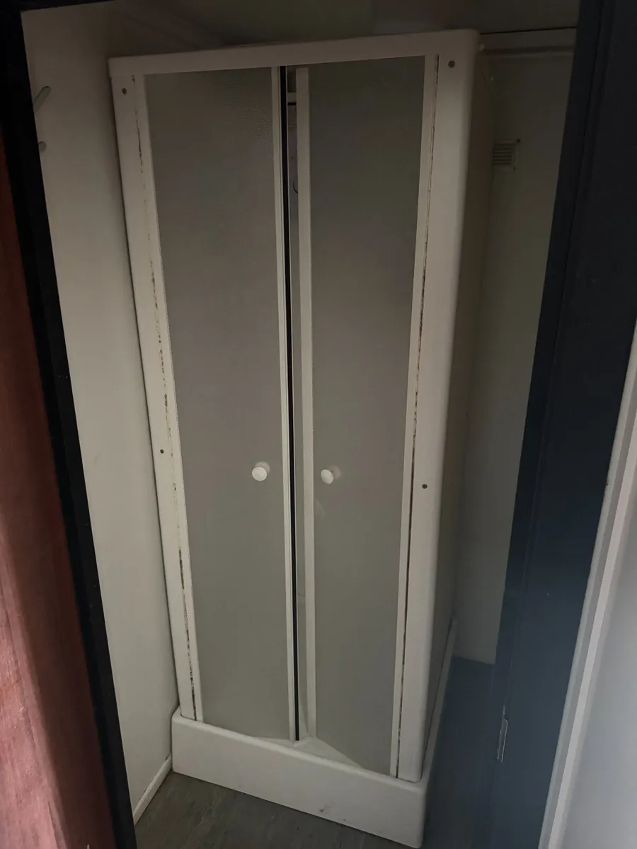 Toilet & Shower Block–Disabled Facilitie– 32ft 103 - Image 4