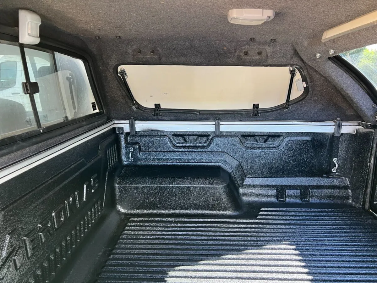 2019 Toyota Hi-Lux PickUp Van - Image 4