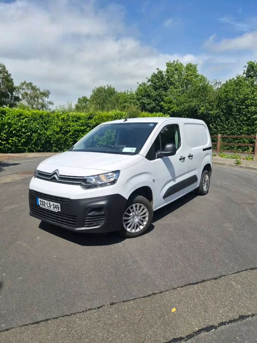 Citreon Berlingo 1.5Hdi 100bhp SWB.. NO VAT - Image 2