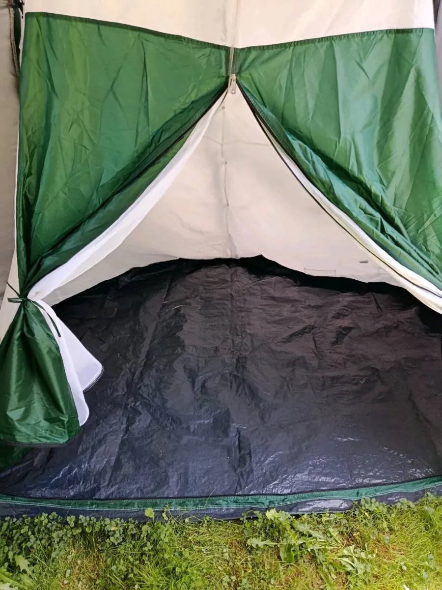 6- 8 Man tent - Image 2